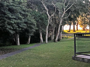 47 'Bay Parklands', 2 Gowrie Avenue - pool, tennis court & child friendly